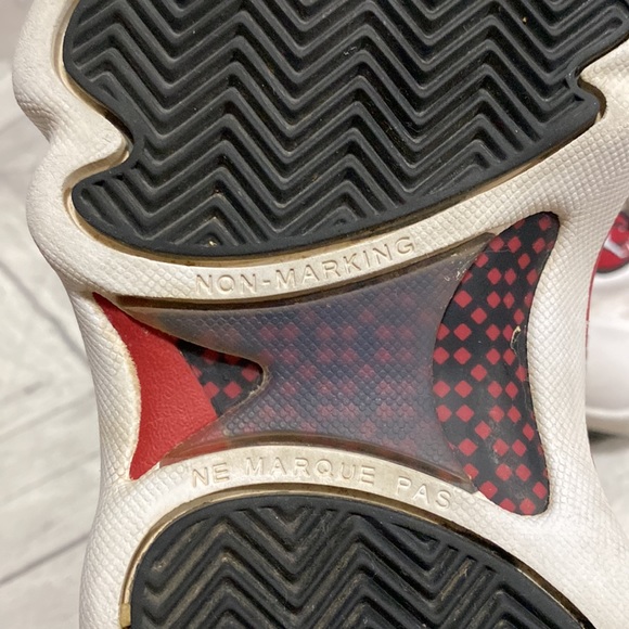 JORDAN PRO STRONG GS CHICAGO SIZE 7Y COLOR WHITE & RED GREAT CONDITION ✨ - Picture 8 of 8